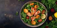 Beaucoup de légumes, de fruits et de céréales complètes, un peu de poisson et moins de viande rouge et de charcuteries, c’est le secret pour vieillir en bonne santé. © Lala, Adobe Stock (image générée avec IA)