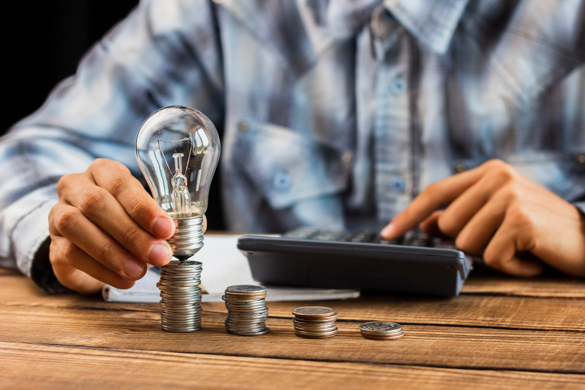 Fixer le prix de son électricité, c’est possible. Une offre à tarif bloqué vous protège des hausses et aide à mieux suivre votre budget.