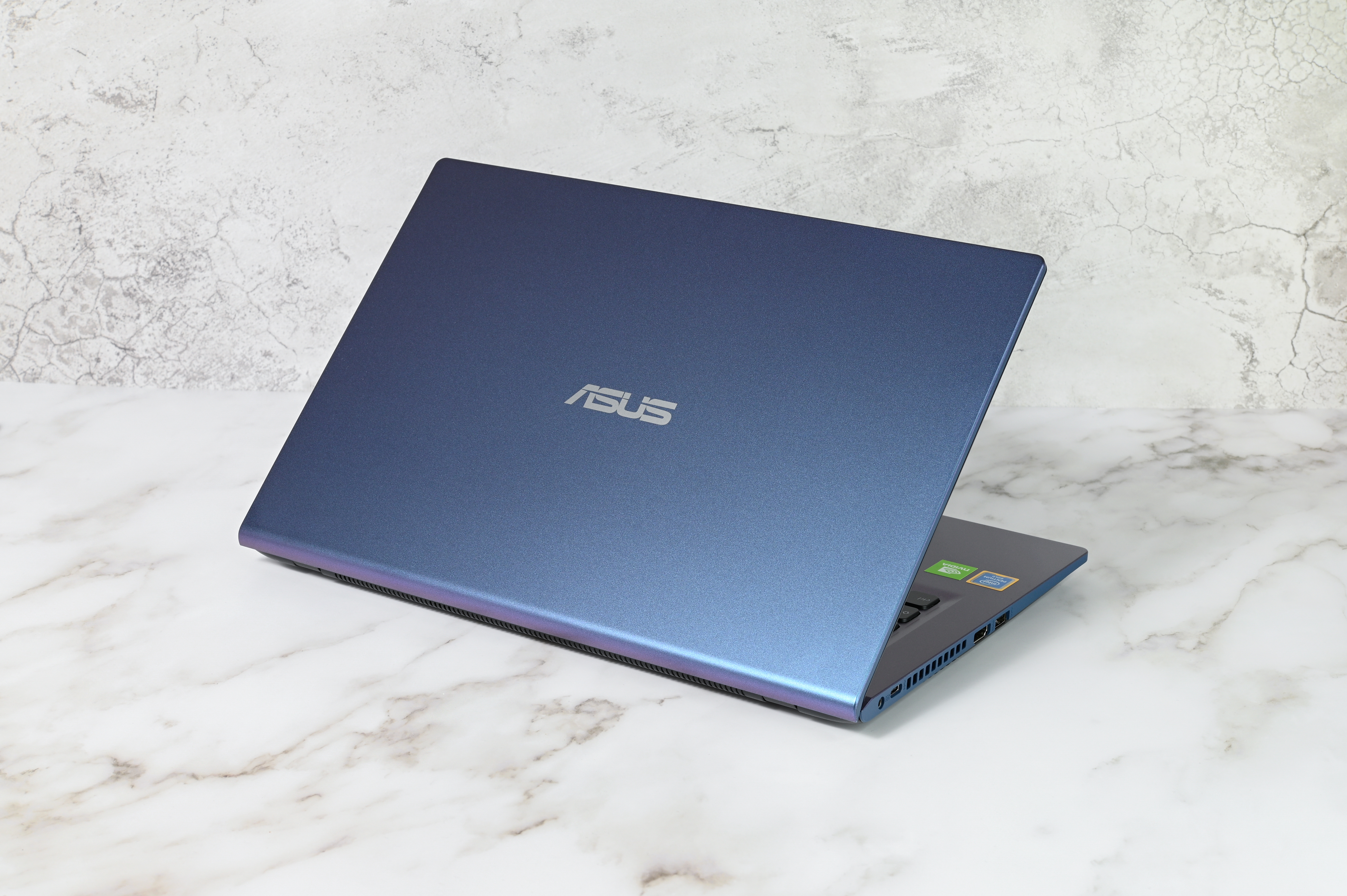 Quel PC portable Asus choisir en 2025 ? © gangster9686, Adobe Stock