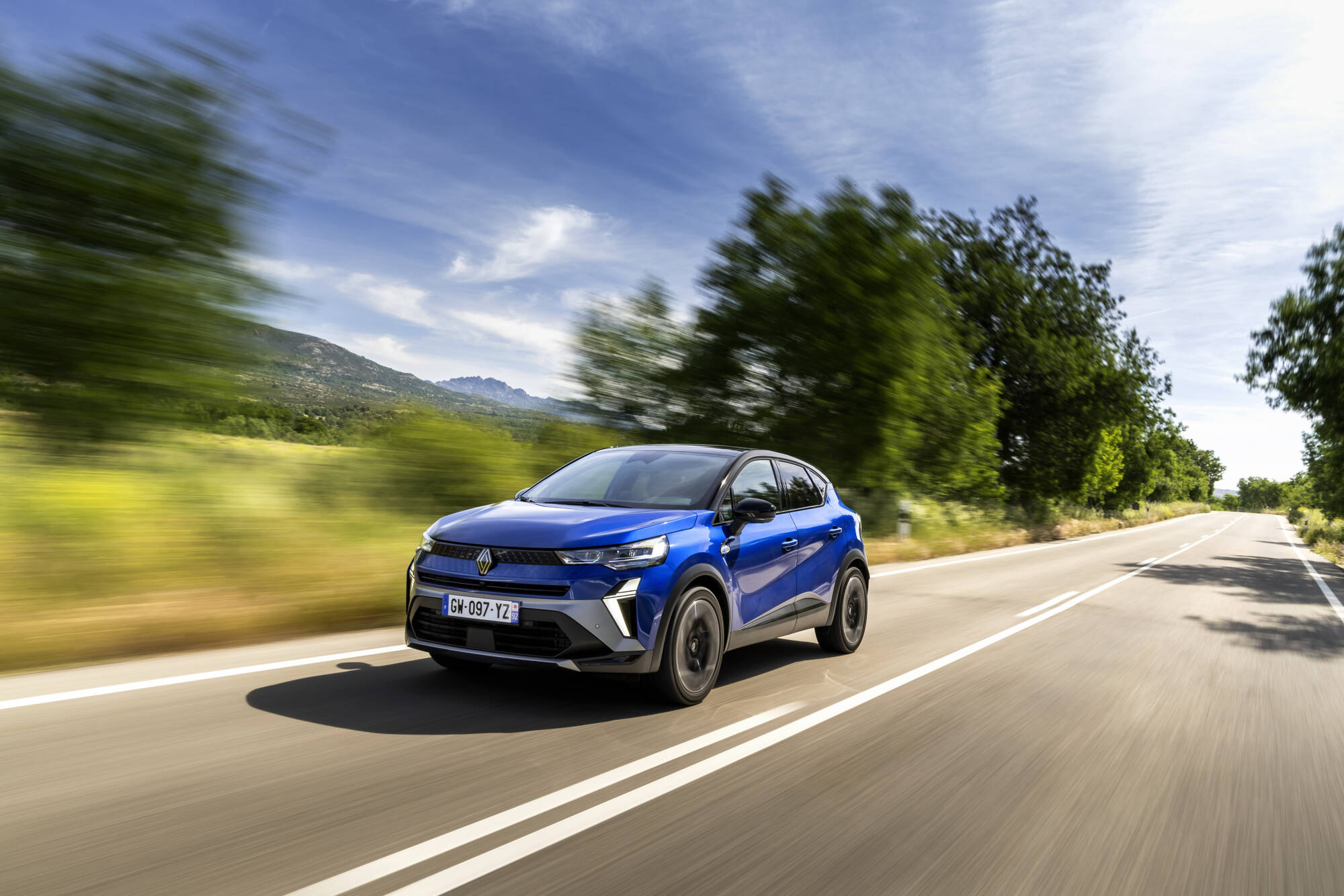 Le nouveau moteur full hybrid permet une baisse des émissions polluantes sous la barre des 100 g/km. © Renault